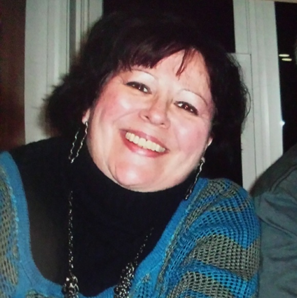 Meet your Posher, Paula - Picture 1 of 1